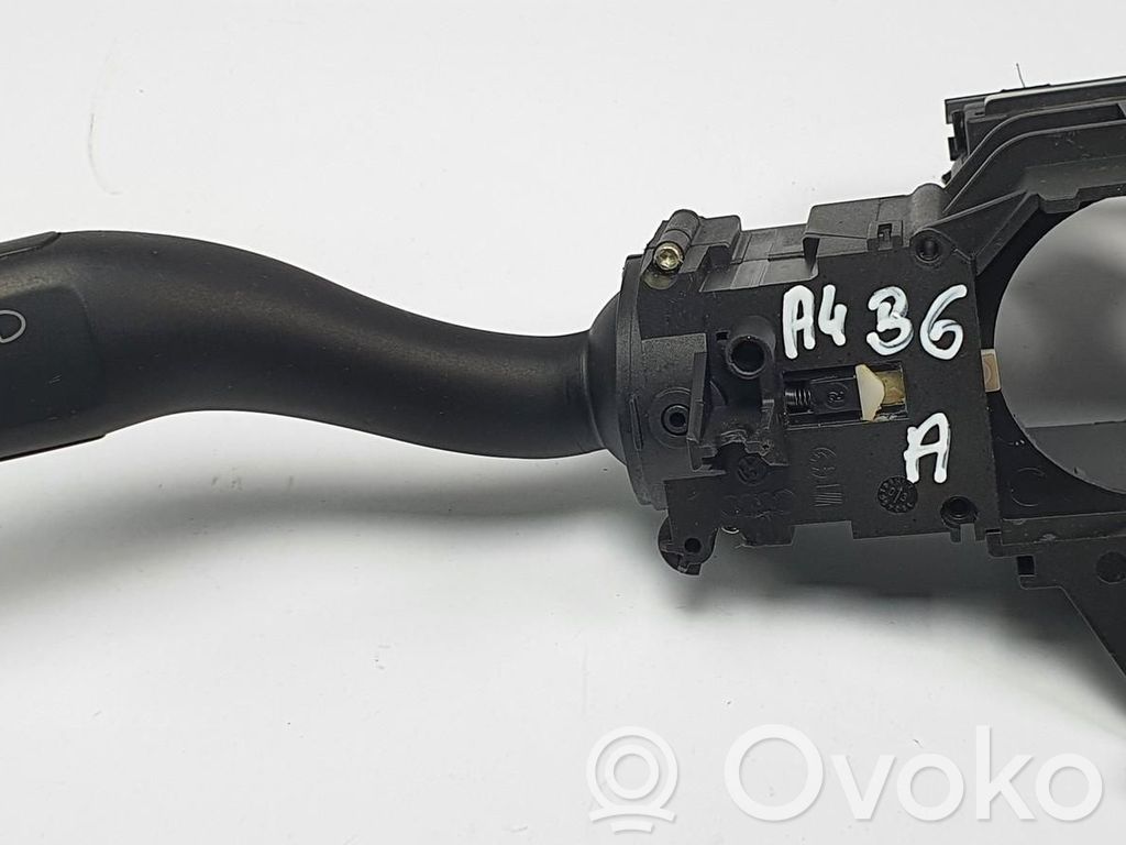 Audi A4 S4 B6 8E 8H Leva indicatori