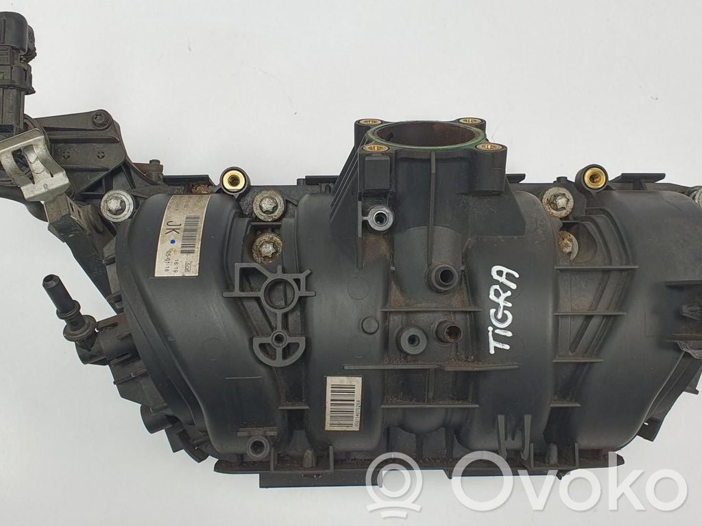 Opel Tigra B Intake manifold 
