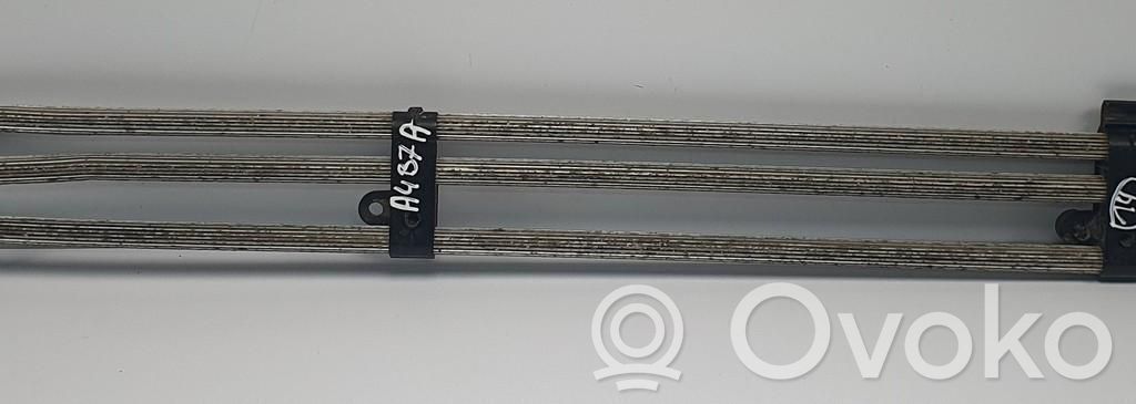 Audi A4 S4 B7 8E 8H Polttoainejäähdytin (radiaattori) 