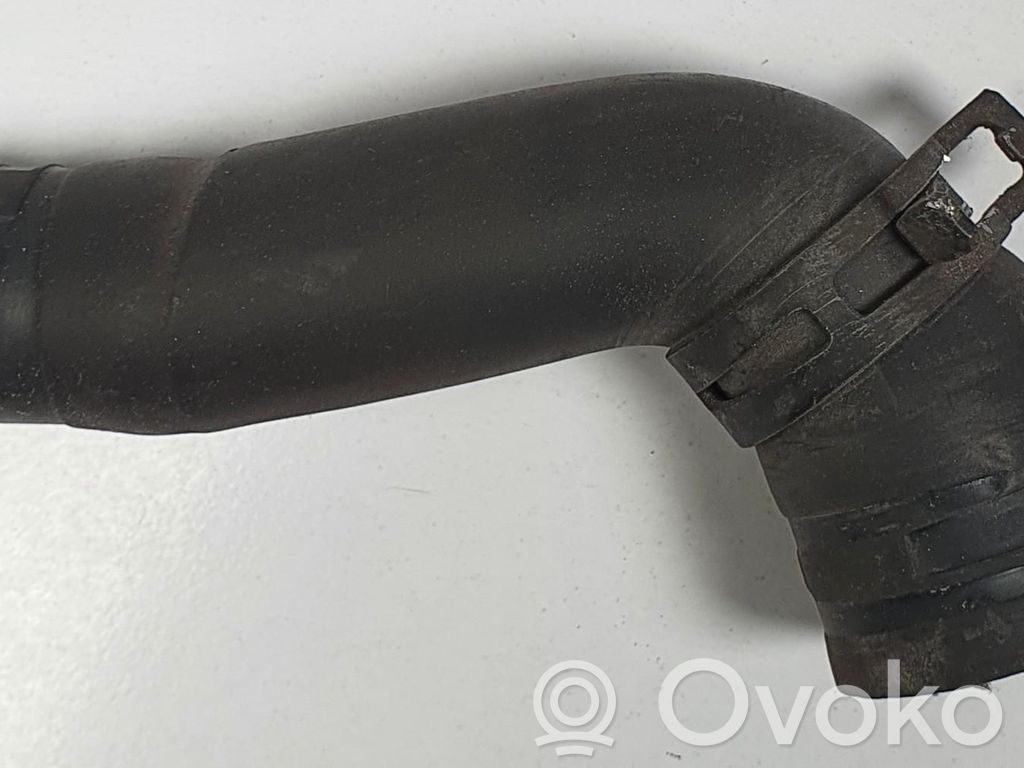 Audi A4 S4 B5 8D Przewód / Wąż chłodnicy