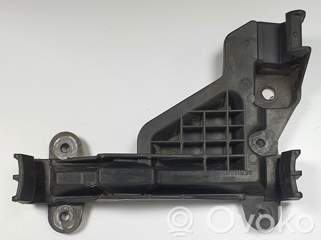Audi A6 S6 C4 4A Soporte de montaje del parachoques trasero 