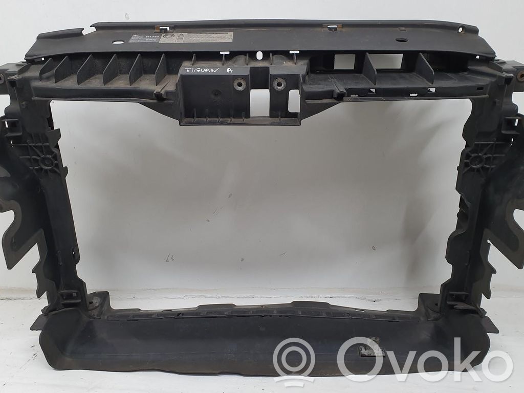 Volkswagen Tiguan Pannello di supporto del radiatore