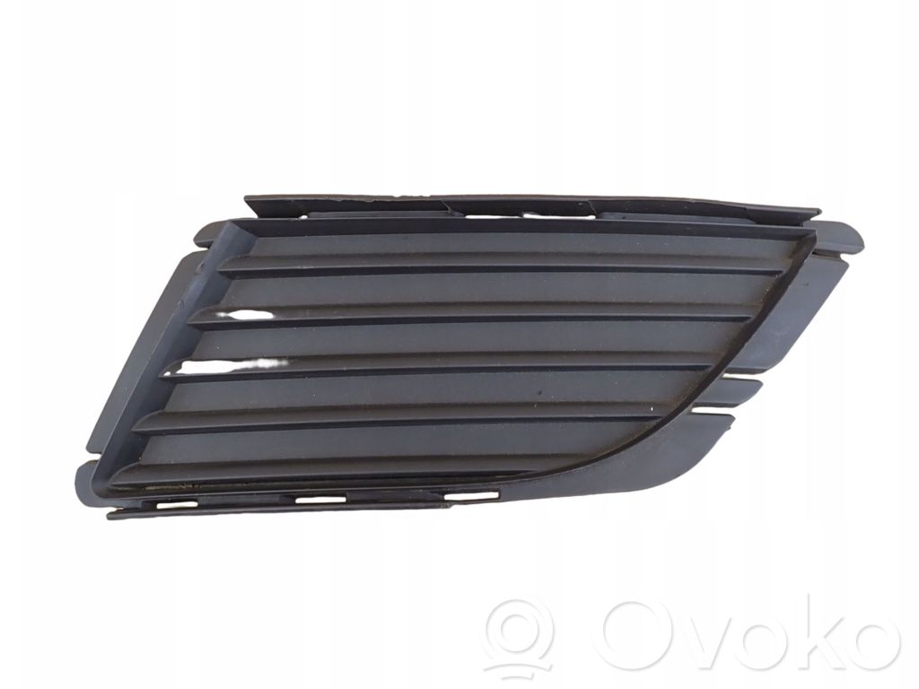 Opel Corsa C Kratka dolna zderzaka przedniego 