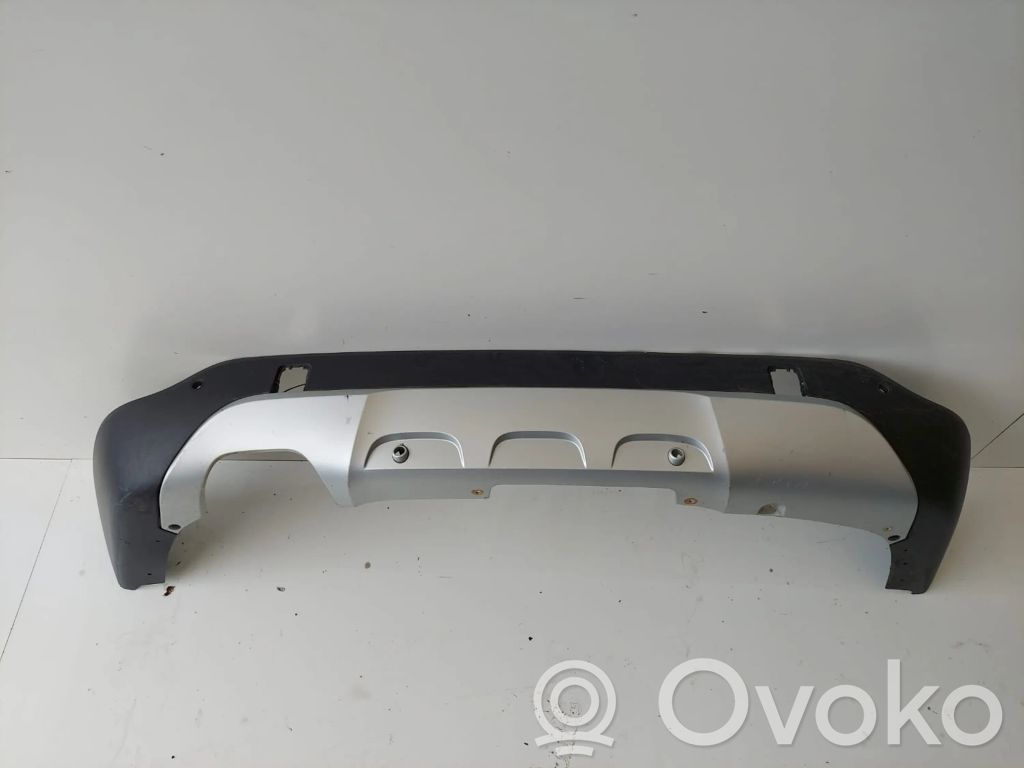 BMW X1 E84 Takapuskurin alaosan lista 