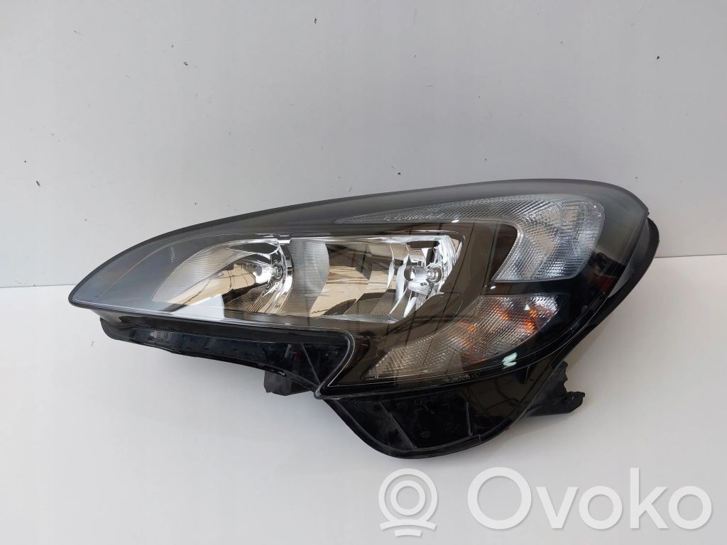 Opel Corsa E Headlight/headlamp 