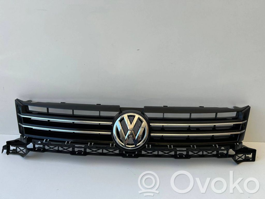 Volkswagen Caddy Atrapa chłodnicy / Grill 