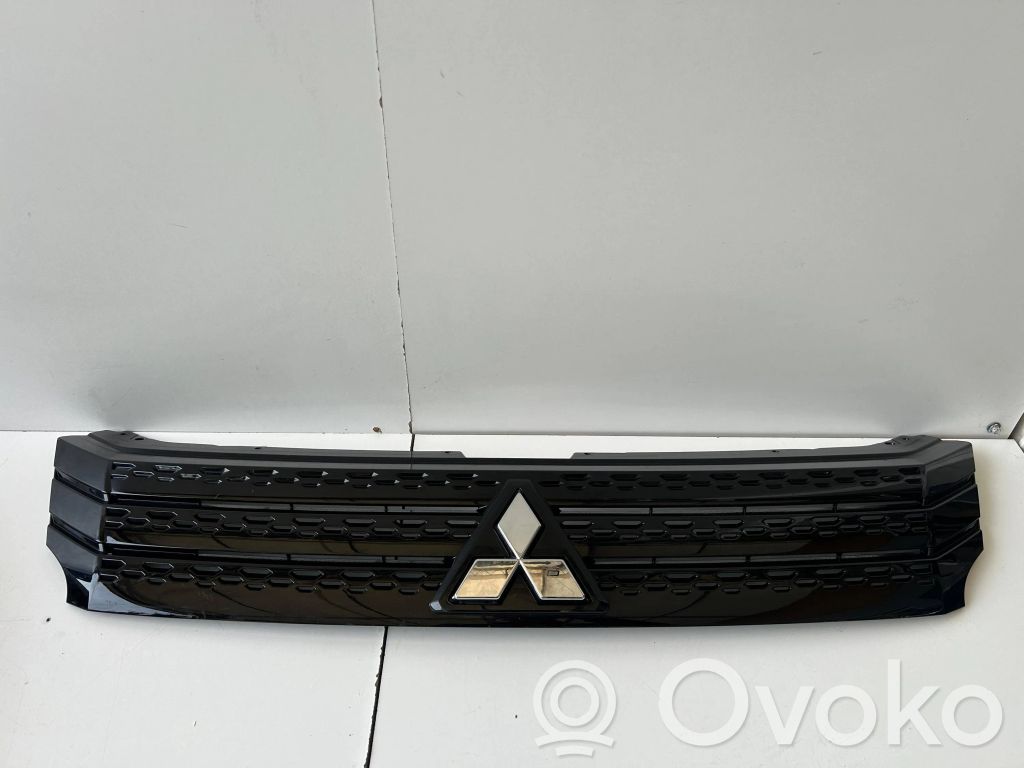 Mitsubishi Eclipse Cross Rejilla delantera 