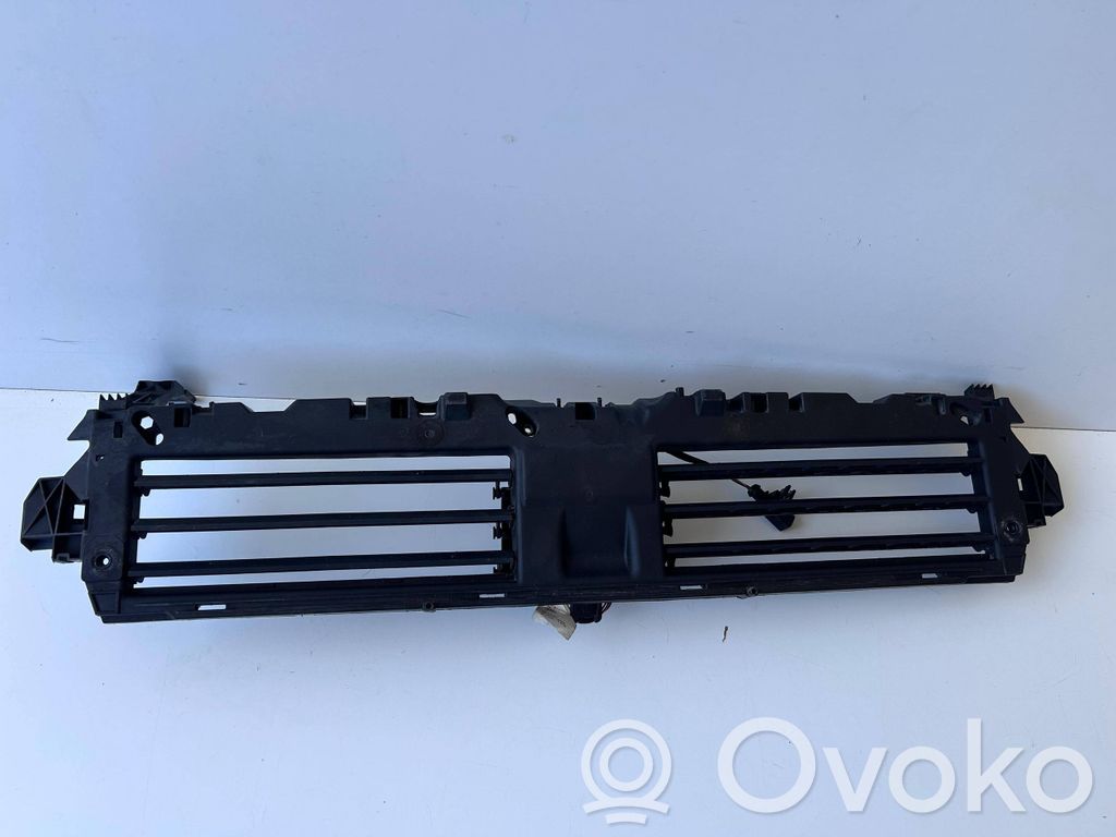 Audi A4 S4 B9 8W Gaisa plūsmas novirzītājs (-i) 