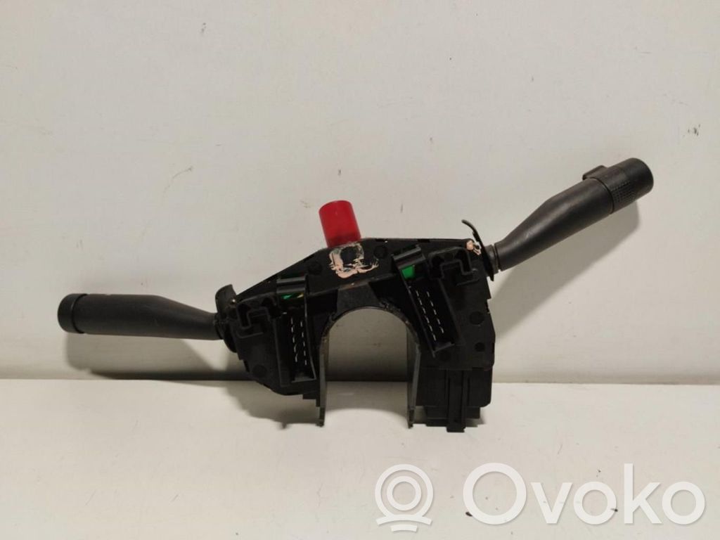 Interruptor de control multifunción   93AG13350AC