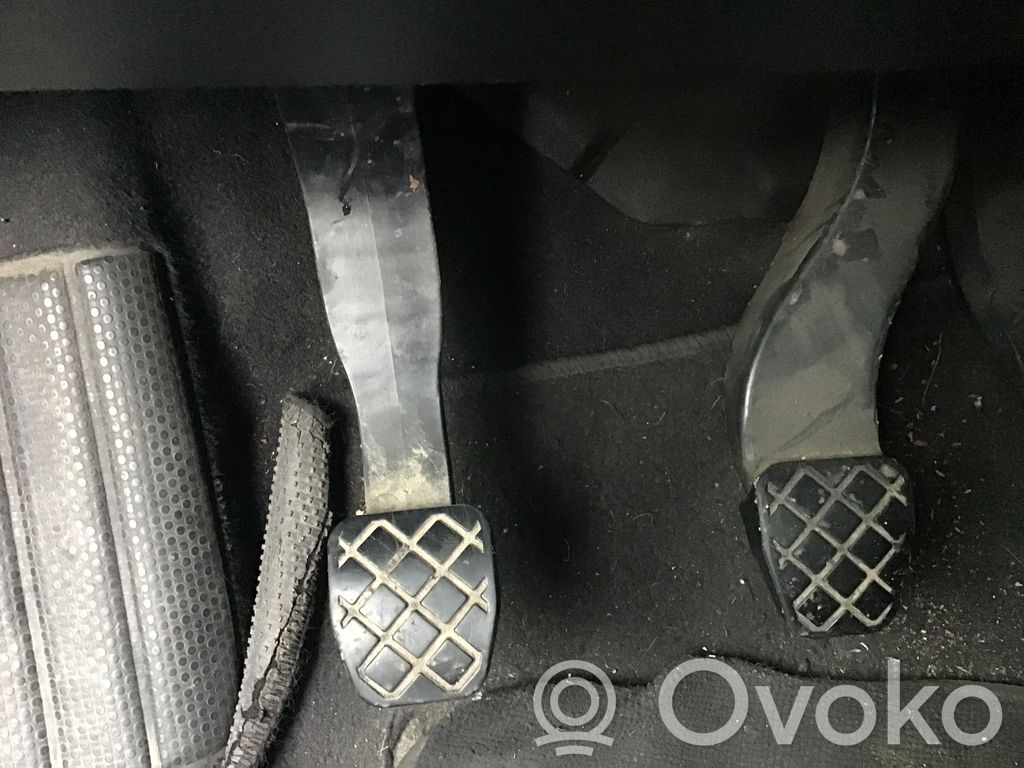 Volkswagen Jetta VI Bremspedal 