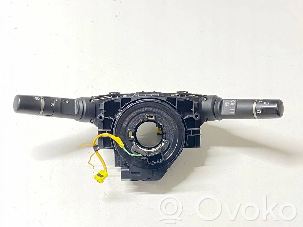 Mazda 2 Rokturu komplekts 
