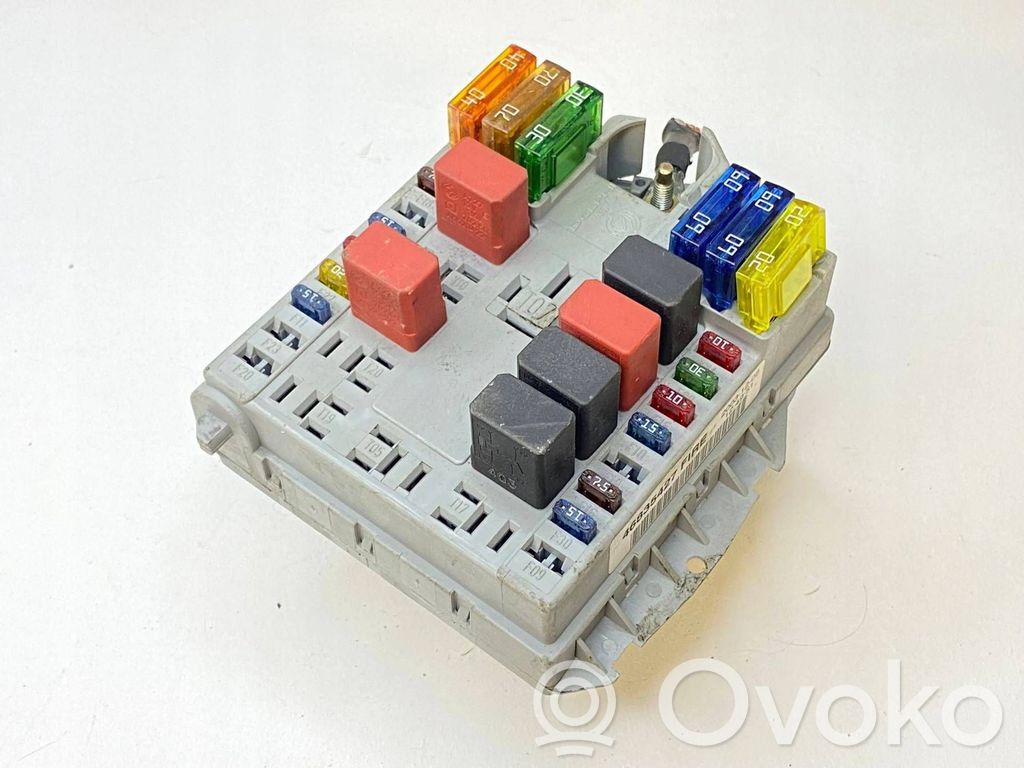 Fiat Punto (188) Fuse module 