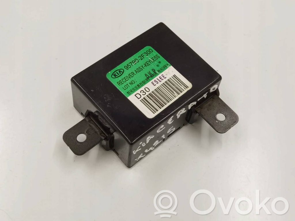 KIA Cerato Door central lock control unit/module 
