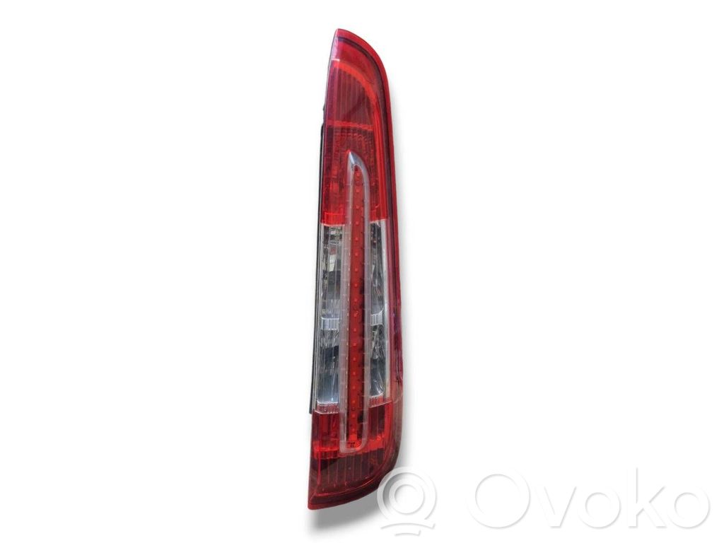 Ford C-MAX I Rear/tail lights 