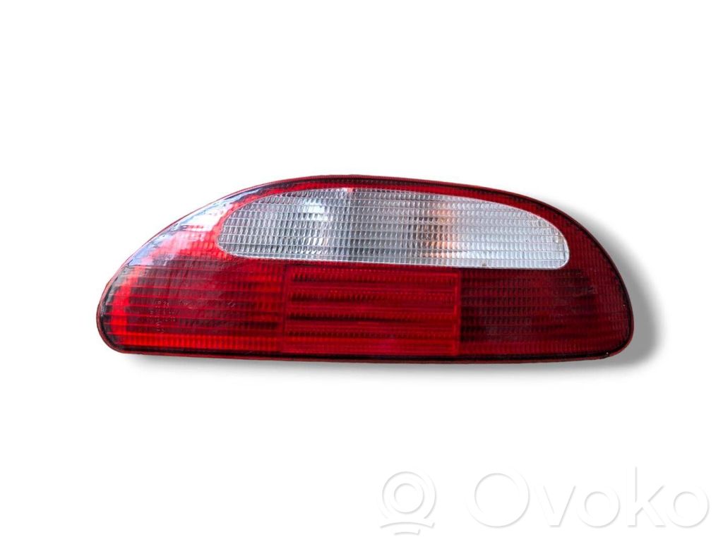 Luz trasera/de freno   XFB000540