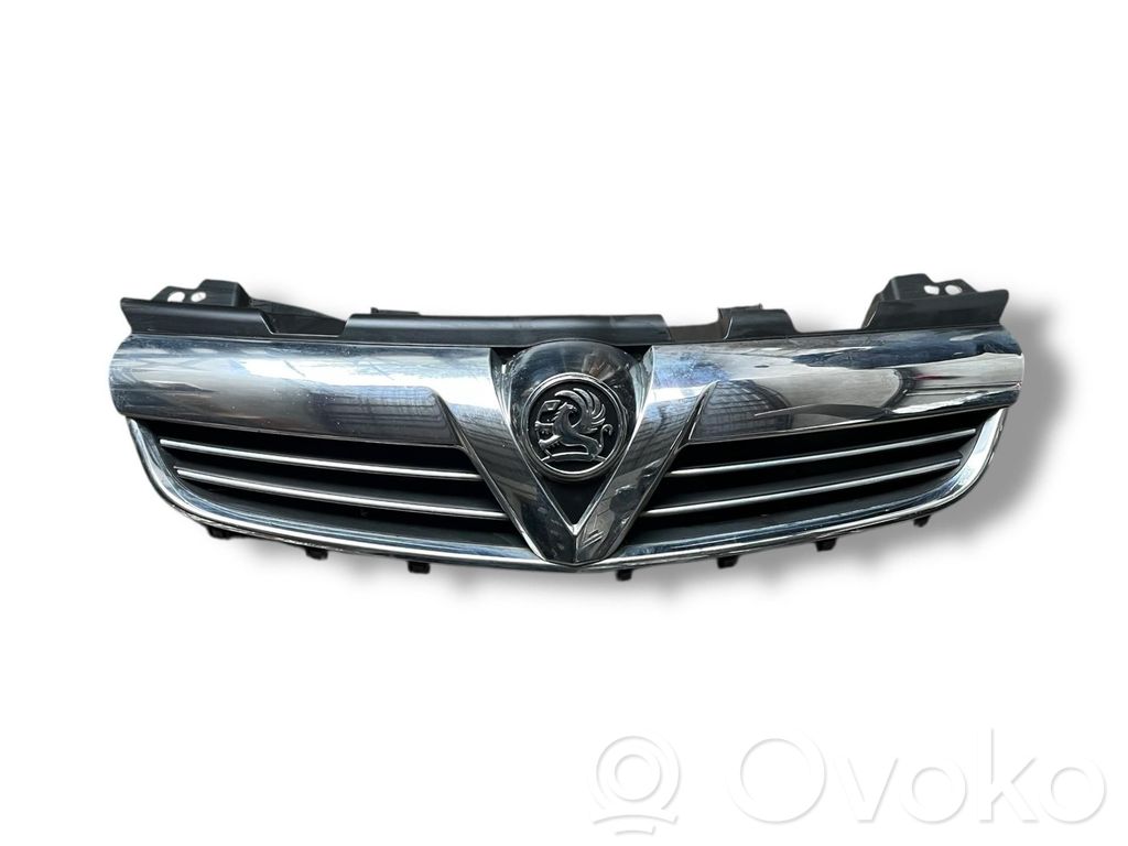 Front grill   13247331