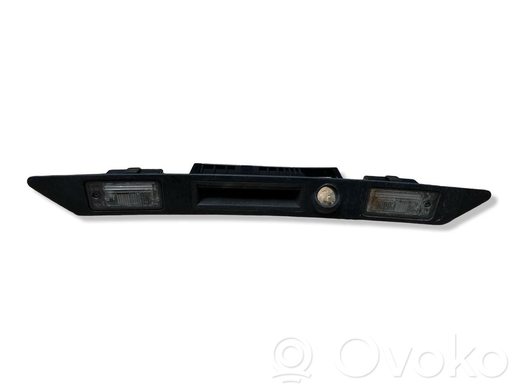 Interruptor para abrir la puerta trasera   8E0827574C