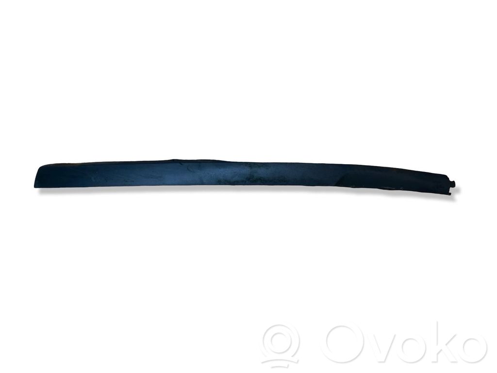 Front bumper lip   13179946