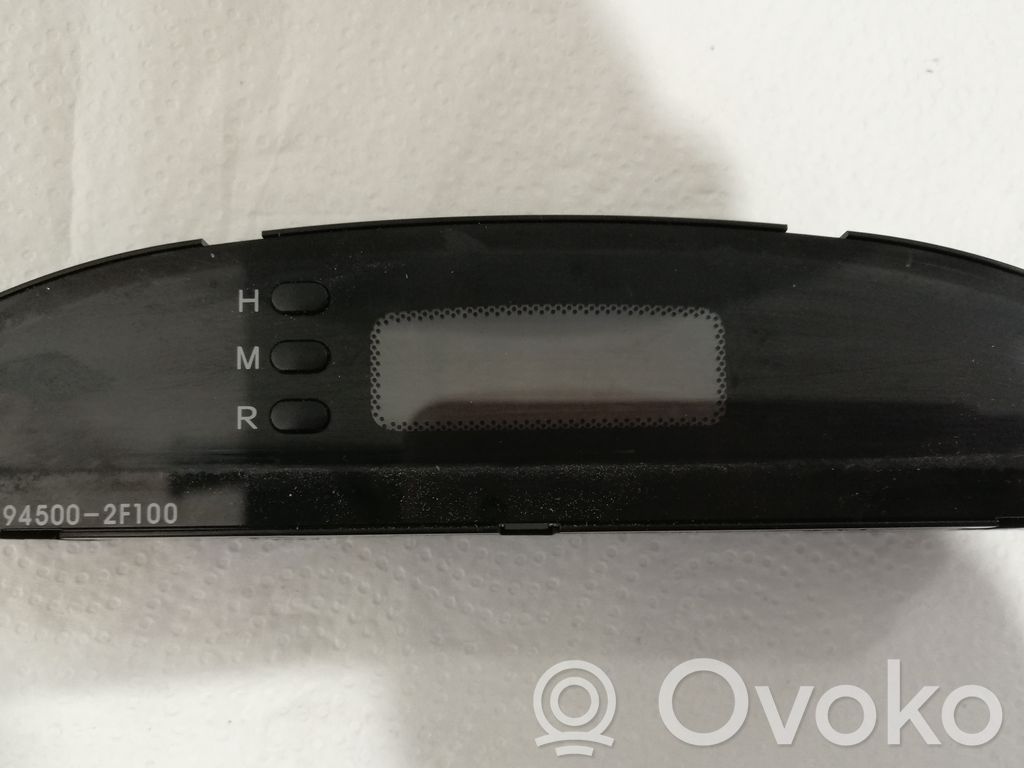 KIA Cerato Ekrāns / displejs / mazais ekrāns 