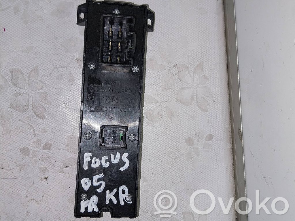 Ford Focus Electric window control switch 