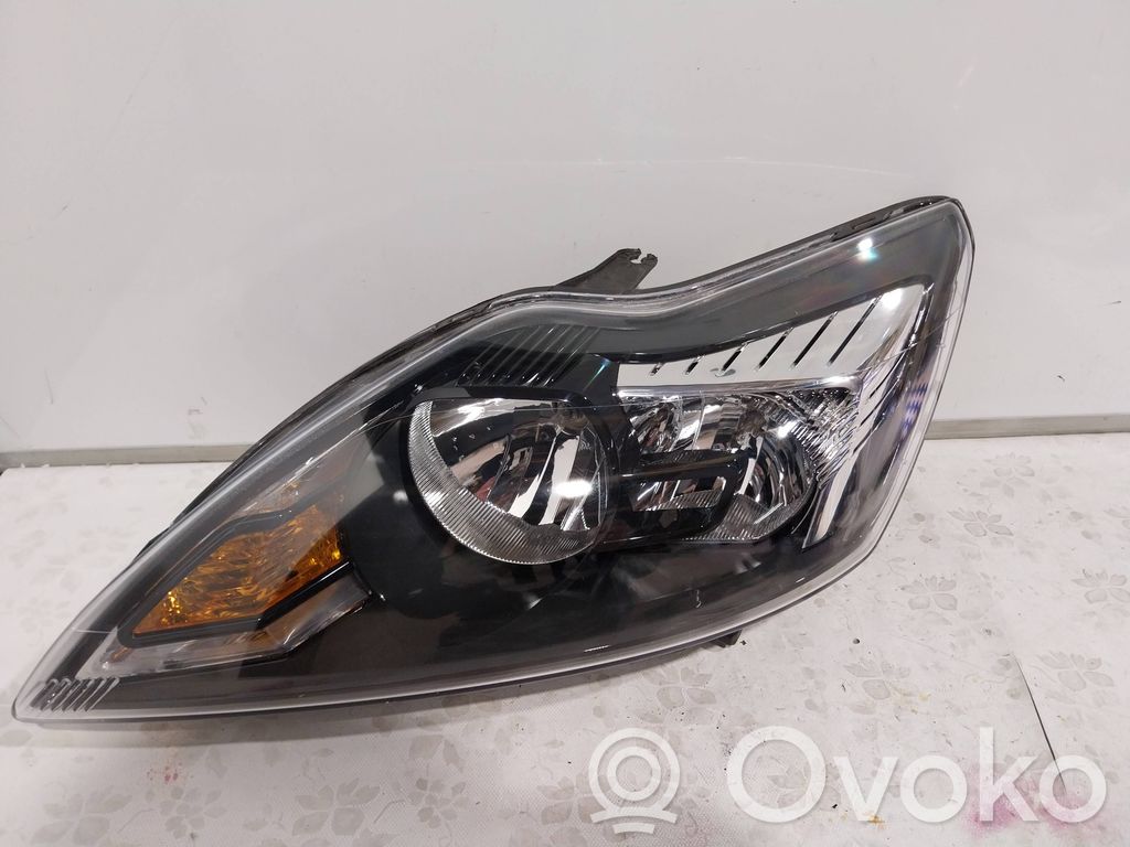 Ford Focus Headlight/headlamp 
