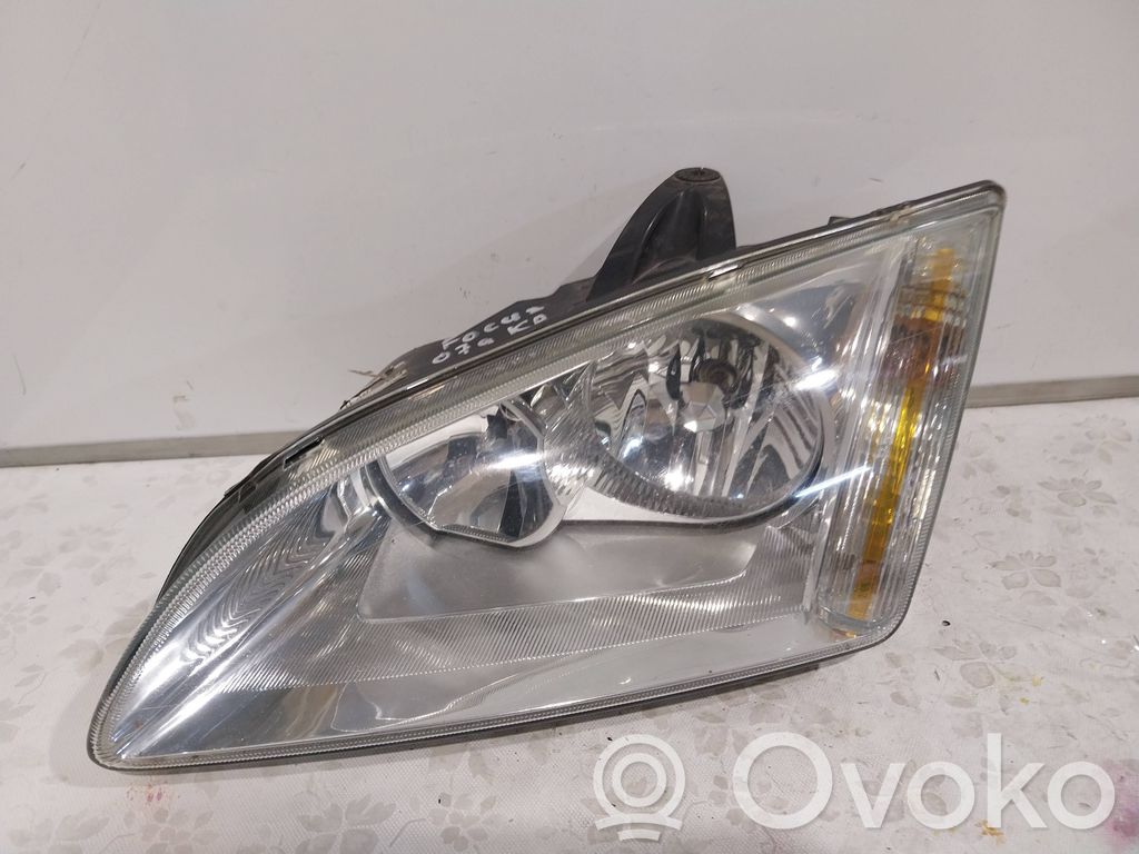 Ford Focus Headlight/headlamp 