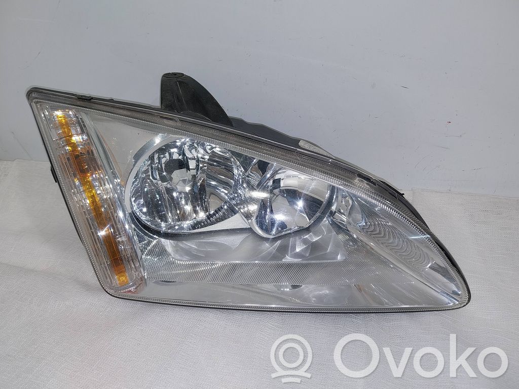 Ford Focus Headlight/headlamp 