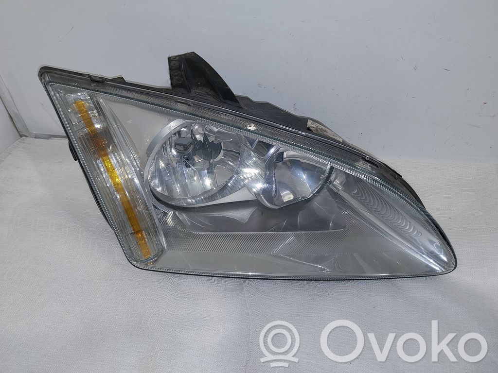 Ford Focus Headlight/headlamp 
