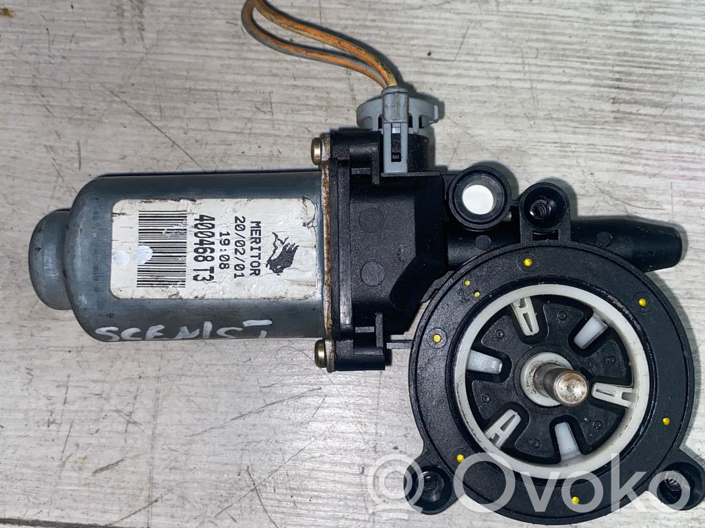 Renault Scenic I Front door window regulator motor 