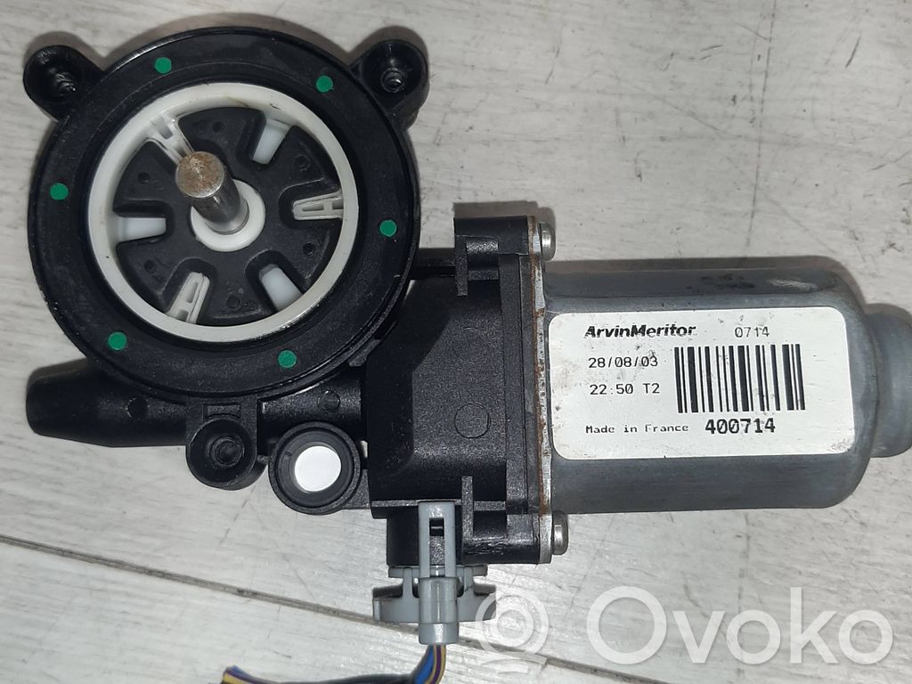 Nissan Primera Front door window regulator motor 