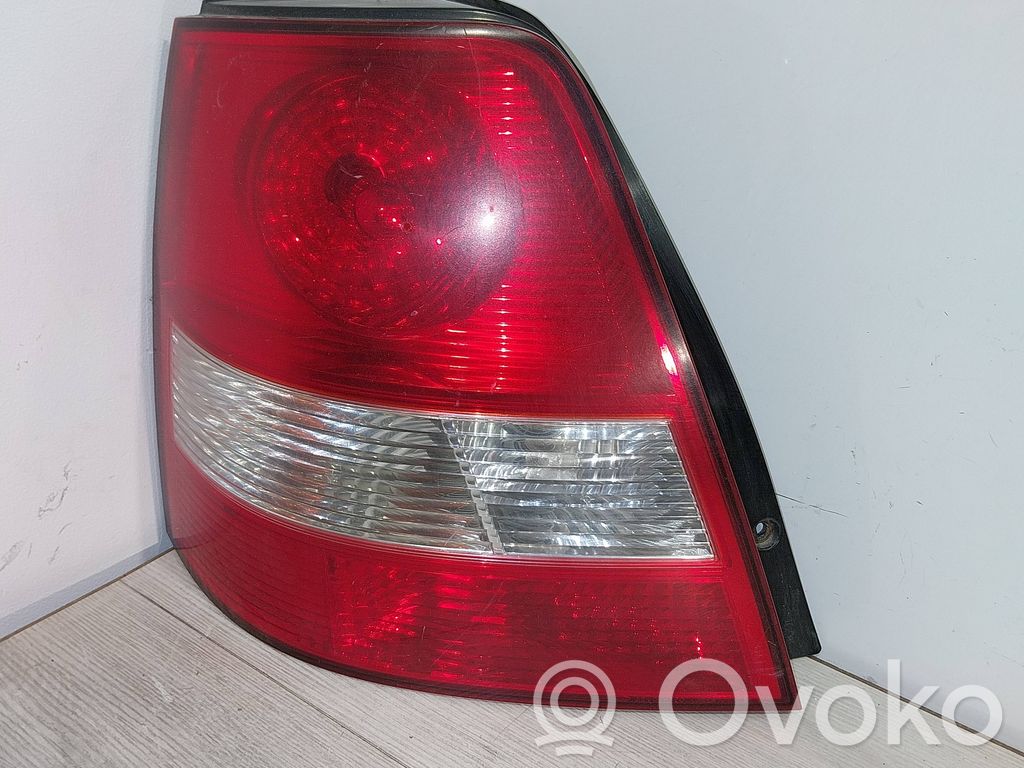 KIA Sorento Задний фонарь в кузове 