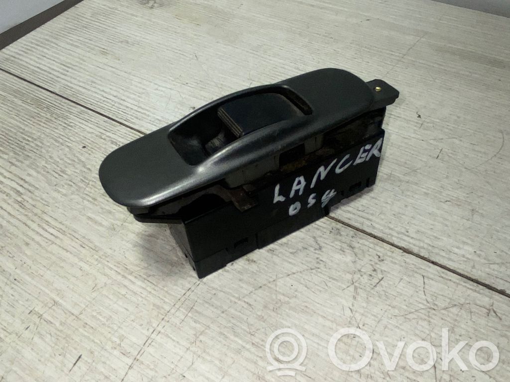Mitsubishi Lancer Electric window control switch 