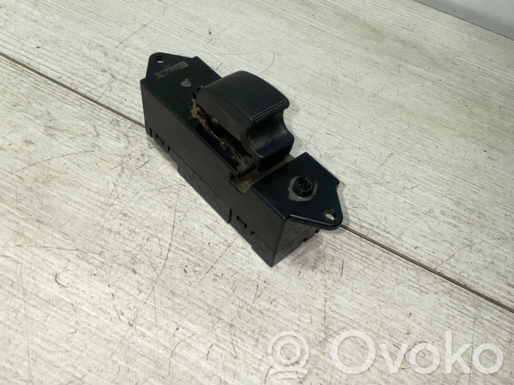 Electric window control switch   8608A101,9098111,WV19G080