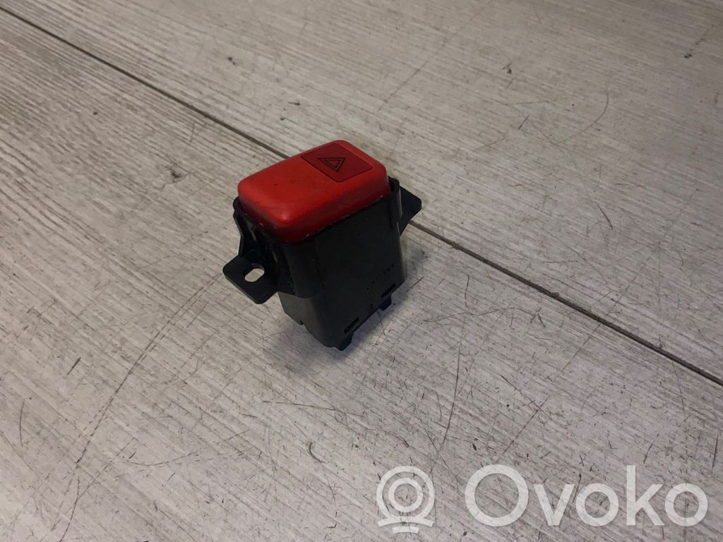 Honda CR-V Hazard light switch 