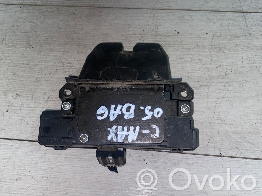 Tailgate/trunk/boot lock/catch/latch   01041111904
