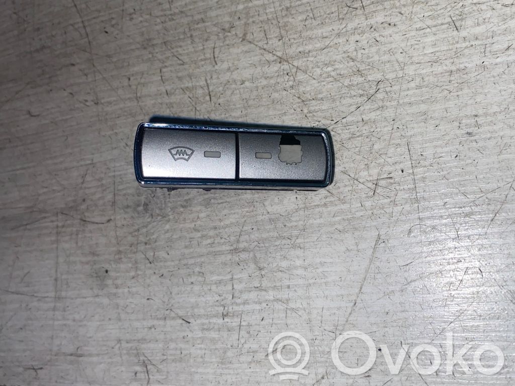 Ford S-MAX Windscreen/window heater switch 