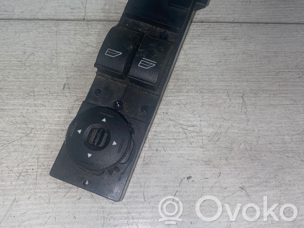 Ford Mondeo Mk III Electric window control switch 