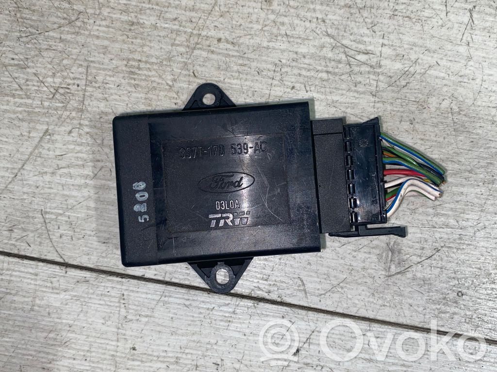 Ford Mondeo Mk III Light module LCM 