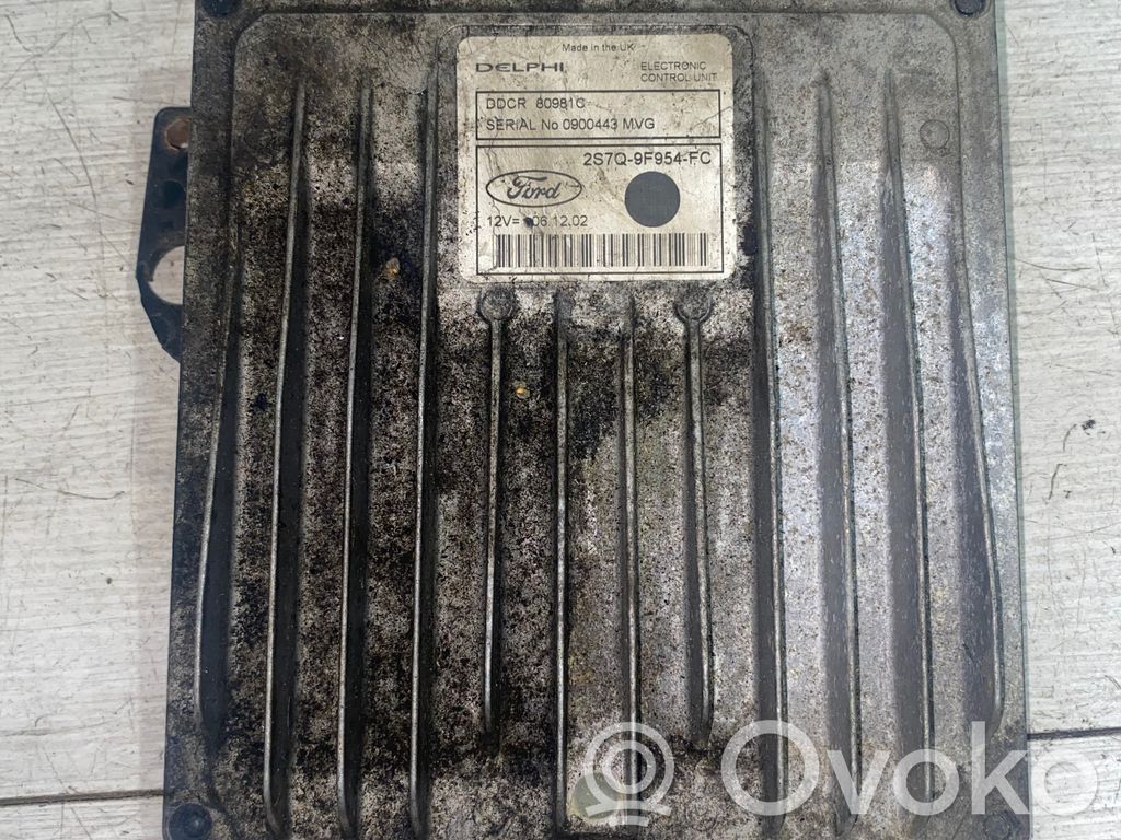 Ford Mondeo Mk III Engine control unit/module 