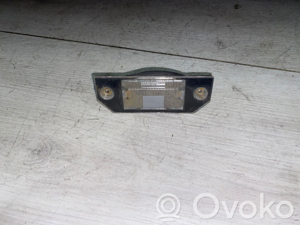 Ford Focus Lampa oświetlenia tylnej tablicy rejestracyjnej 