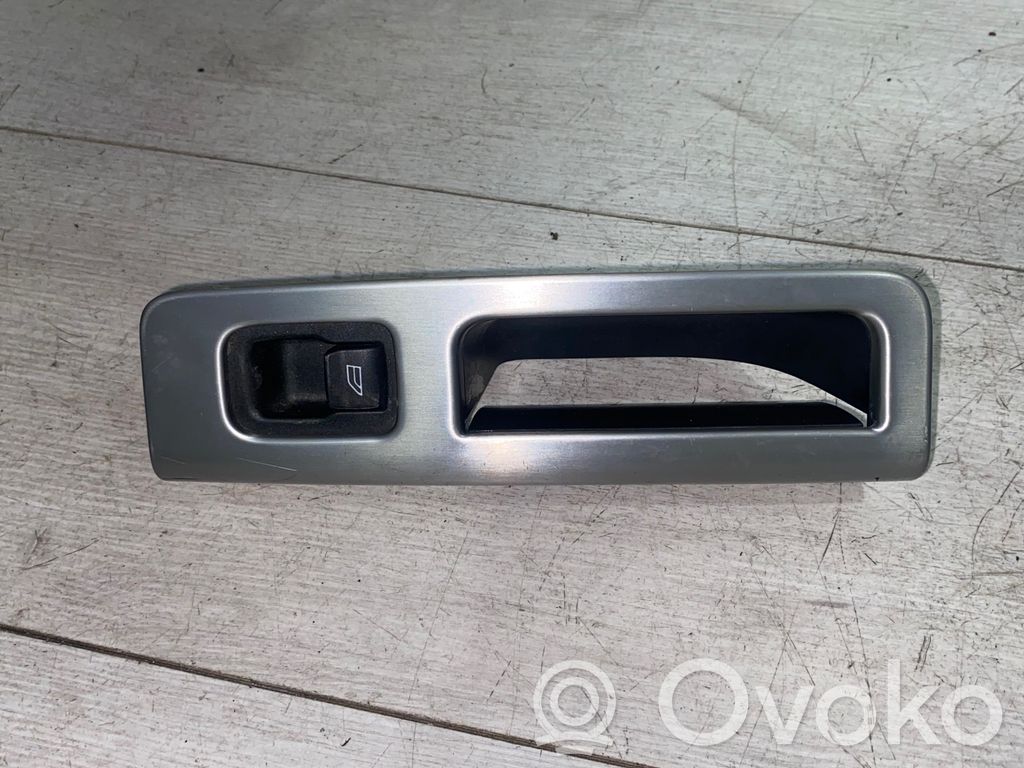 Electric window control switch   65884