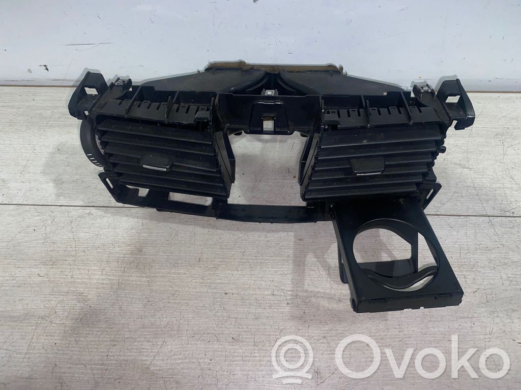 Renault Laguna III Centrālais gaisa ventilācijas režģis 
