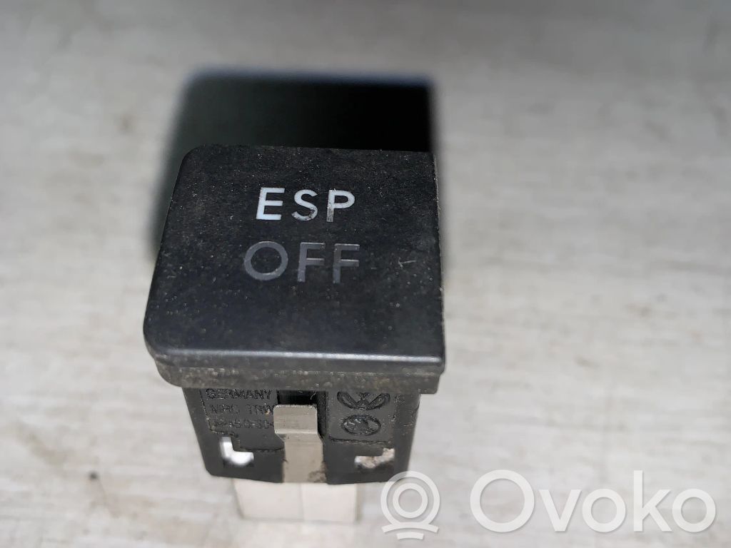 Volkswagen Golf V ESP (stability program) switch 