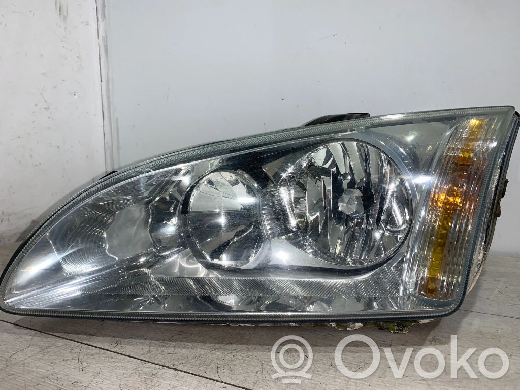 Ford Focus Headlight/headlamp 