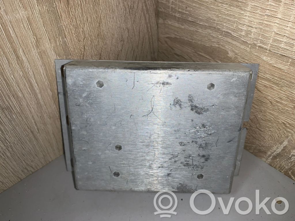 BMW 7 E38 GPS navigation control unit/module 
