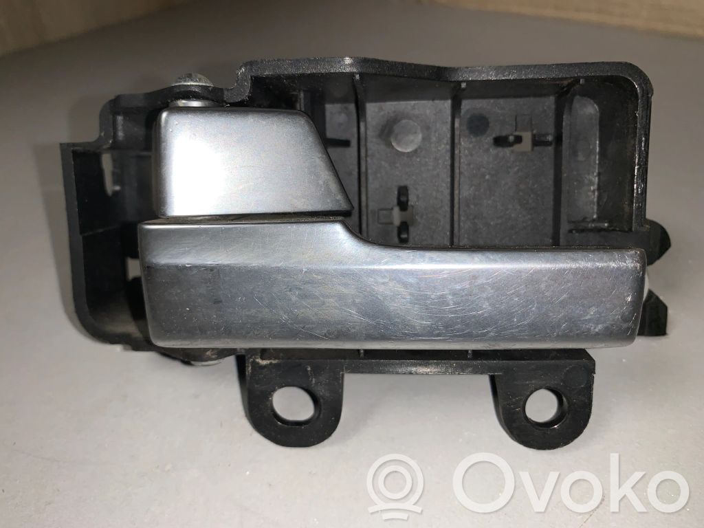 Ford Focus Front door interior handle 