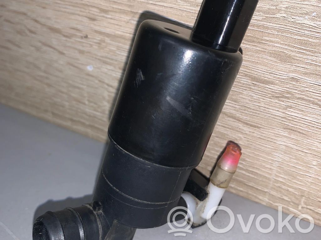 Renault Megane II Windscreen/windshield washer pump 