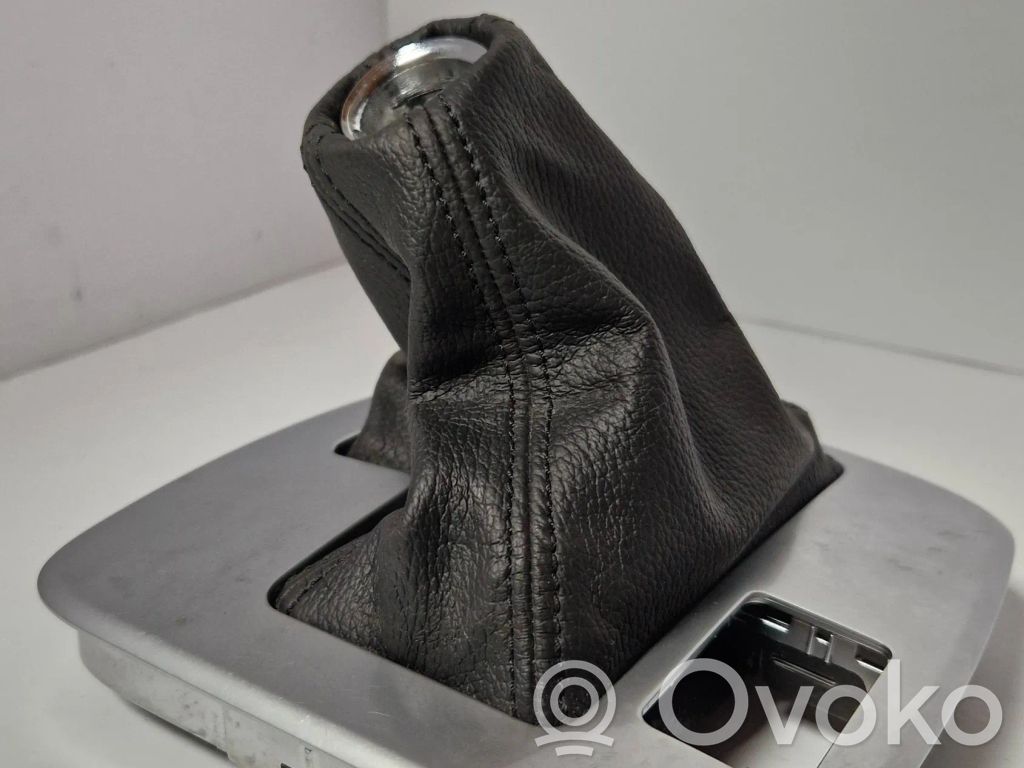 Ford Mondeo MK IV Gear lever shifter trim leather/knob 
