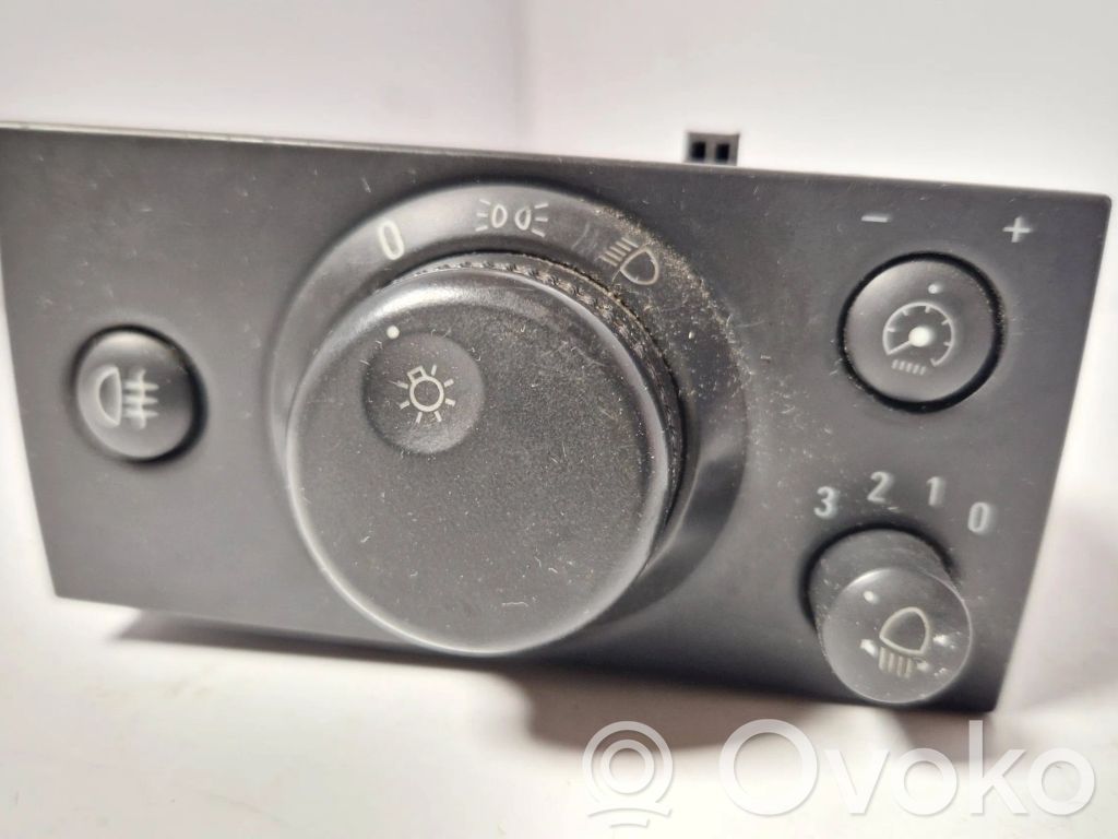 Light switch   93394756,0320,3675,LK040610