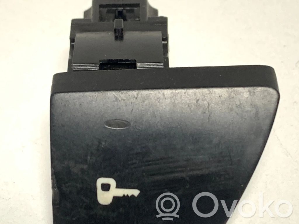 Peugeot 307 Central locking switch button 